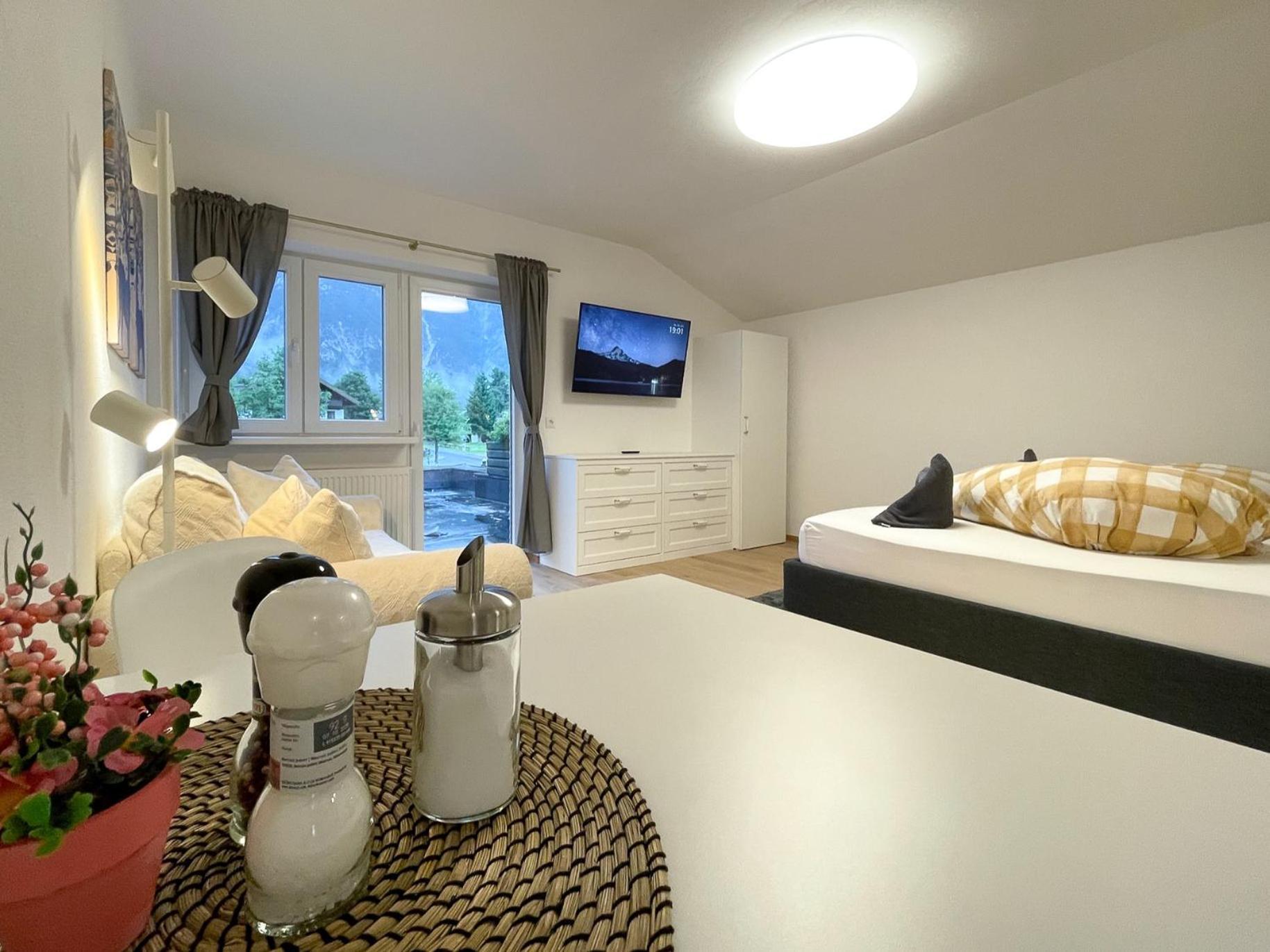 Haus Sabine Appartement Leutasch Buitenkant foto